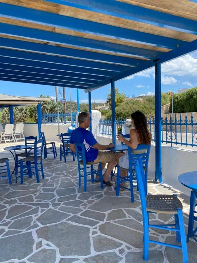 Blue Dolphin Studios And Apartment Vagia  Exterior foto