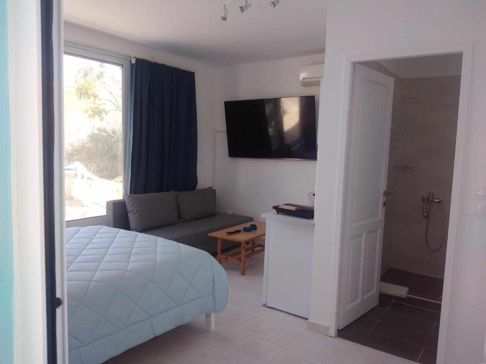 Blue Dolphin Studios And Apartment Vagia  Exterior foto
